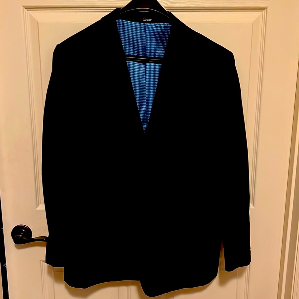 Worn twice mens Navy sport coat   Excellent condition